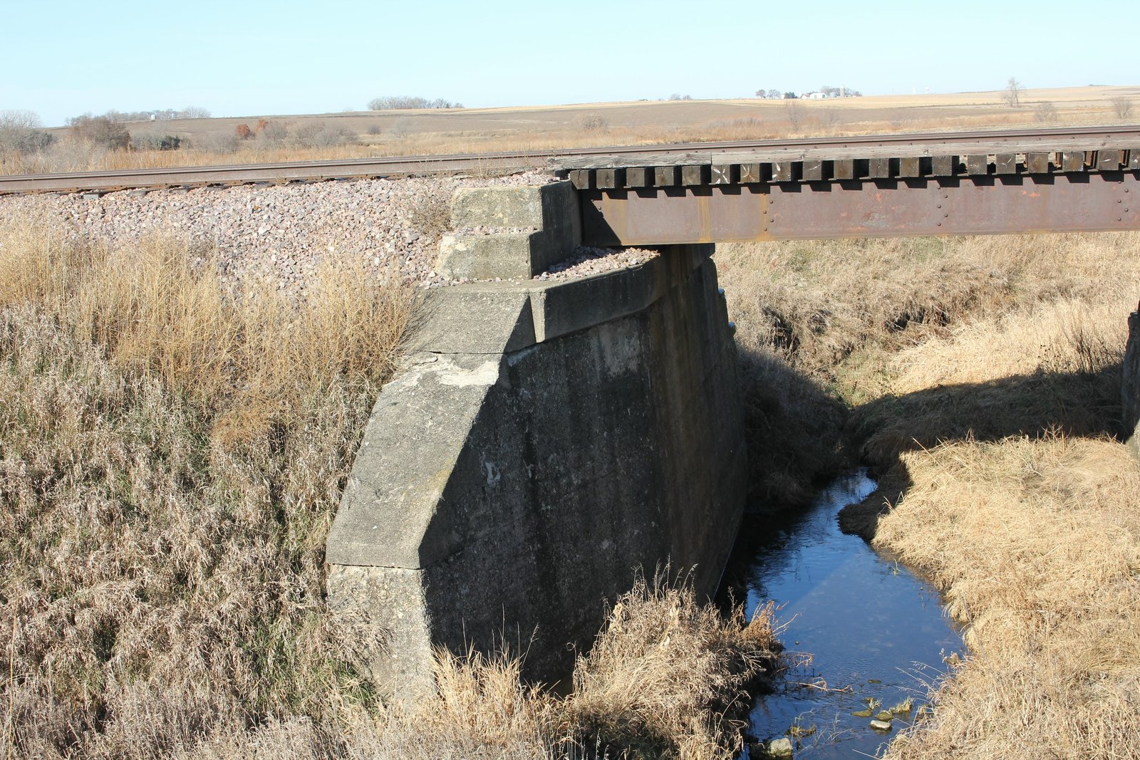 South abutment